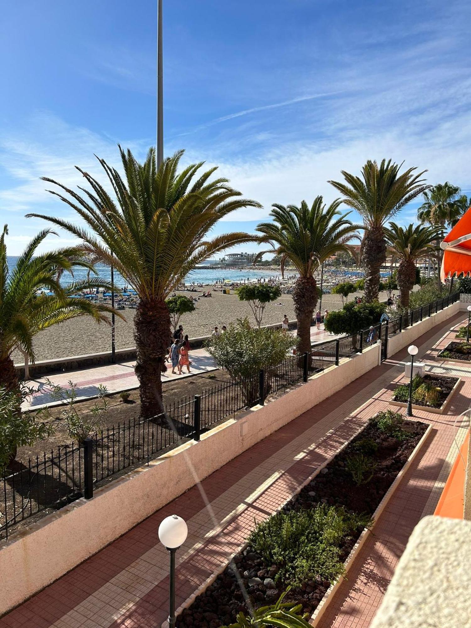Prime Beachfront Location, Free Parking, Steps To The Apartmán *